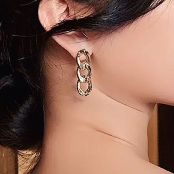 #32 Gold Chain Link Drop Earrings - Picture 2 of 5